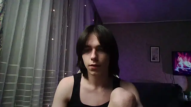 Snapshot of mason_silver chatting on 06-03-26, 03:39 mason silver online show from 06-03-26, 03:39