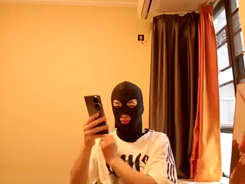 Snapshot of samouass chatting on 04-22-26, 08:50 samouass online show from 04-22-26, 08:50