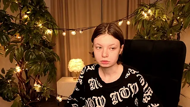 SusanPhelps online show from 04-04-26, 02:03