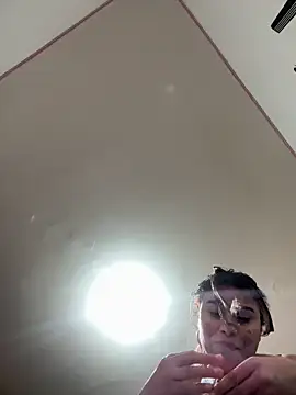 Emmaliz14 online show from 04-05-26, 11:35