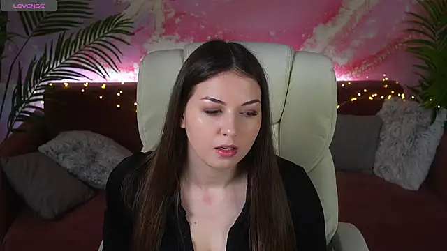 LindsyRawr online show from 04-16-26, 08:53