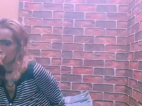 Alanadelray21 online show from 04-06-26, 05:25