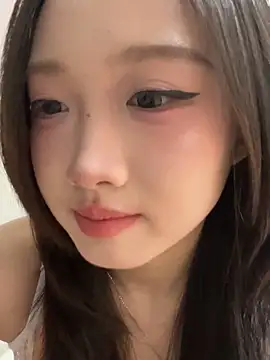 Alice-babyone online show from 05-19-26, 12:44