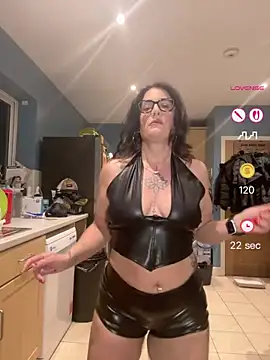 IvyBelleMilf online show from 04-27-26, 09:02