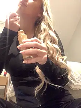 Hannah1899 online show from 03-28-26, 07:13