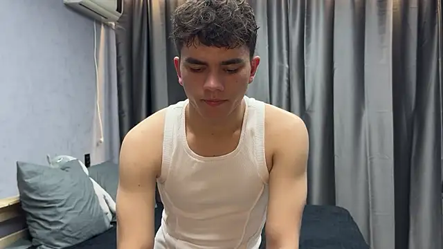 MaxWoolf online show from 05-19-26, 12:00