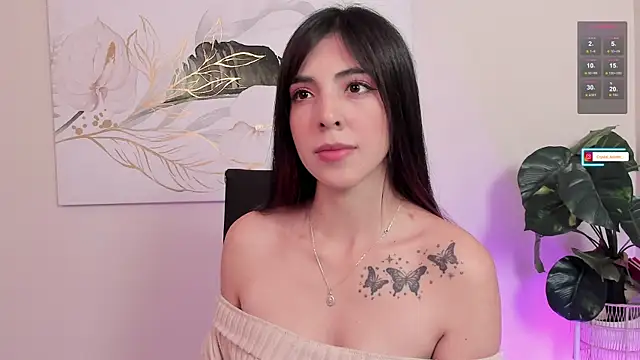Snapshot of crystal_arlette_ chatting on 07-21-26, 01:02 crystal arlette online show from 07-21-26, 01:02