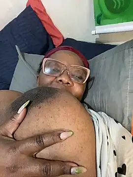 BoobsQueeen online show from 07-24-26, 06:11