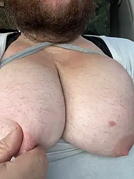 hugemanbreasts online show from 07-28-26, 08:52