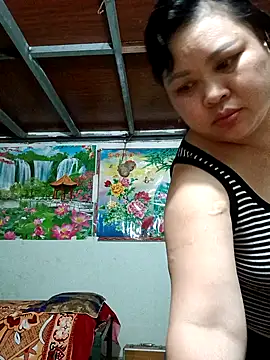 Snapshot of Monglan-c chatting on 04-22-26, 03:09 Monglan-c online show from 04-22-26, 03:09
