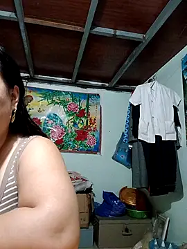 Snapshot of Monglan-c chatting on 04-24-26, 02:25 Monglan-c online show from 04-24-26, 02:25