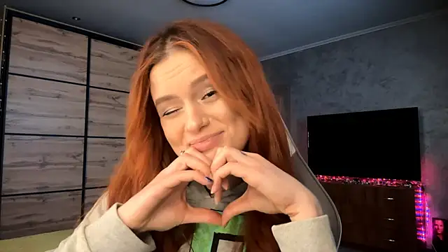 FoxyEmma online show from 04-05-26, 03:09