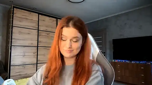 FoxyEmma online show from 04-16-26, 02:07