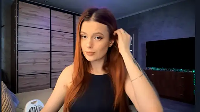 FoxyEmma online show from 05-03-26, 02:12