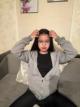 Z Milll online show from 04-27-26, 04:27