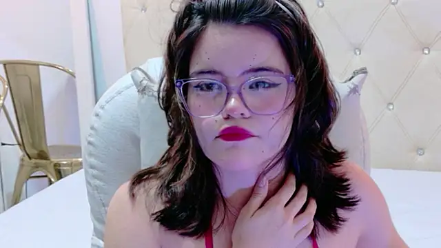 Snapshot of Alexa_Missfortune chatting on 04-08-26, 10:21 Alexa Missfortune online show from 04-08-26, 10:21