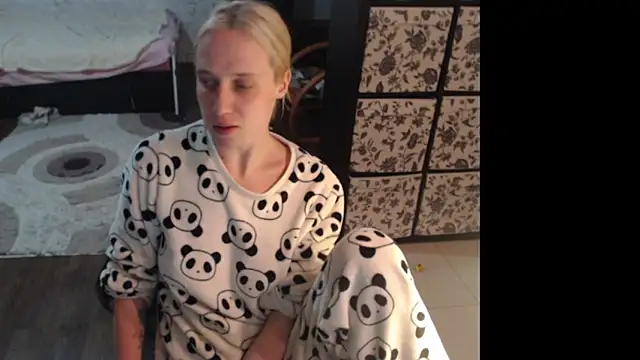 Sweet hot shrmp online show from 05-04-26, 11:56