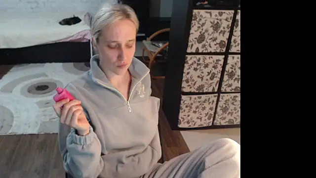 Sweet hot shrmp online show from 05-23-26, 03:05