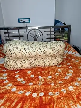 Snapshot of CamGirl_Neha chatting on 07-21-26, 08:33 CamGirl Neha online show from 07-21-26, 08:33