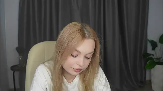 Snapshot of BaoDevazier chatting on 04-01-26, 06:47 BaoDevazier online show from 04-01-26, 06:47