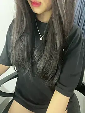 Snapshot of Annie_nii chatting on 04-25-26, 08:28 Annie nii online show from 04-25-26, 08:28
