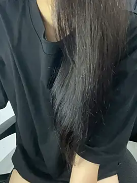 Snapshot of Annie_nii chatting on 05-10-26, 05:18 Annie nii online show from 05-10-26, 05:18