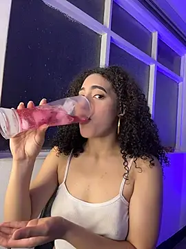 Odett Khastoff online show from 05-21-26, 04:52
