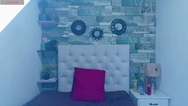 Skylernaomi online show from 05-21-26, 02:13
