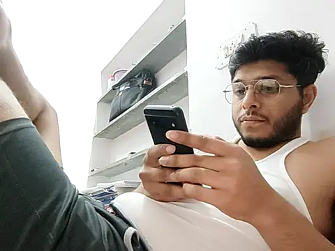 Snapshot of boy92x3 chatting on 03-30-26, 07:15 boy92x3 online show from 03-30-26, 07:15