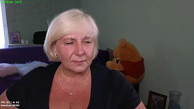 Snapshot of Milane_Milky chatting on 07-14-26, 10:21 Milane Milky online show from 07-14-26, 10:21