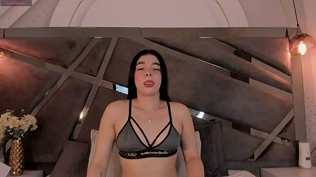 Chloee Parkerr online show from 04-24-26, 03:53