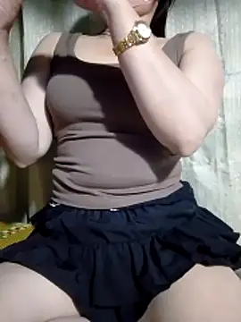 Mi-Naney online show from 04-18-26, 02:54