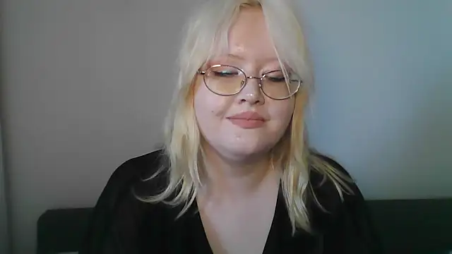 Snapshot of Elayne_Sweet chatting on 04-07-26, 09:21 Elayne Sweet online show from 04-07-26, 09:21