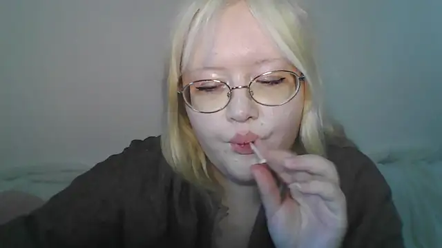 Snapshot of Elayne_Sweet chatting on 04-09-26, 08:09 Elayne Sweet online show from 04-09-26, 08:09