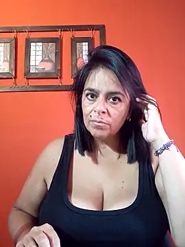 Snapshot of lucianamorocha chatting on 04-08-26, 02:06 lucianamorocha online show from 04-08-26, 02:06