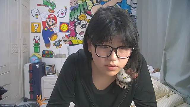 Snapshot of mianmian-666 chatting on 04-12-26, 11:15 mianmian-666 online show from 04-12-26, 11:15