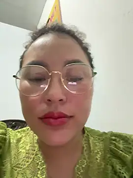 Lina-Naughty online show from 04-26-26, 04:48