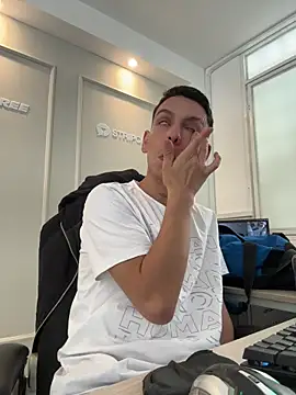 Liam Fiire online show from 04-22-26, 01:12