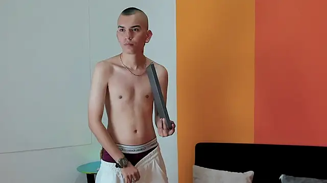 Rowan Cley online show from 04-07-26, 12:05