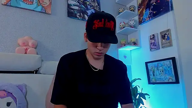 Snapshot of strong_rock69 chatting on 05-18-26, 05:19 strong rock69 online show from 05-18-26, 05:19