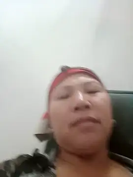 Snapshot of jikey-bibi chatting on 04-17-26, 09:51 jikey-bibi online show from 04-17-26, 09:51