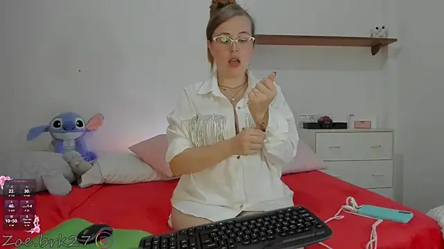 Snapshot of Zoe_brk chatting on 05-11-26, 06:16 Zoe brk online show from 05-11-26, 06:16