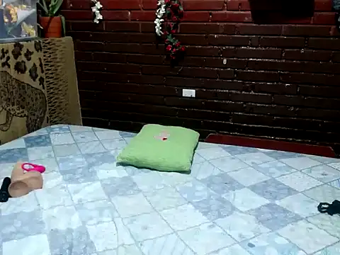 kristalmarelyn online show from 04-11-26, 07:45