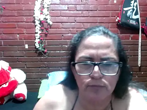 Snapshot of kristalmarelyn chatting on 05-06-26, 06:30 kristalmarelyn online show from 05-06-26, 06:30