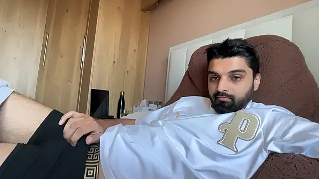 priyxh online show from 05-24-26, 01:49