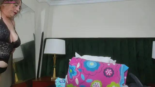RoxanneSquirt online show from 05-16-26, 12:07