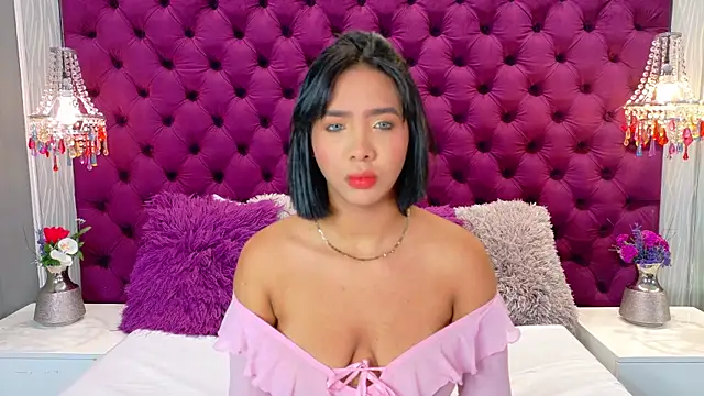 HilaryQueen  online show from 04-14-26, 01:06