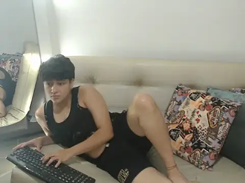 BlakeTaylor21 online show from 04-17-26, 05:32