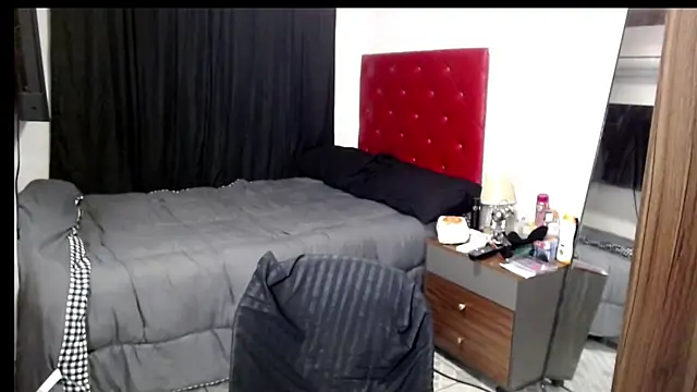 hikarilust23xx online show from 06-12-26, 07:13