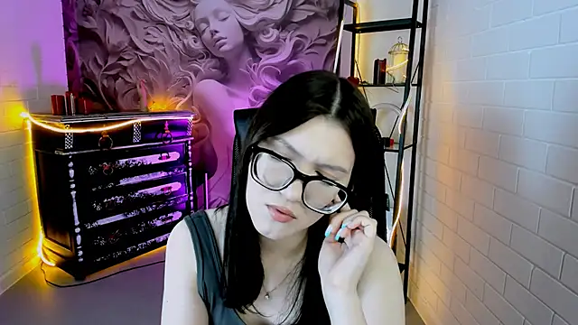 JennyGibson online show from 05-28-26, 05:05